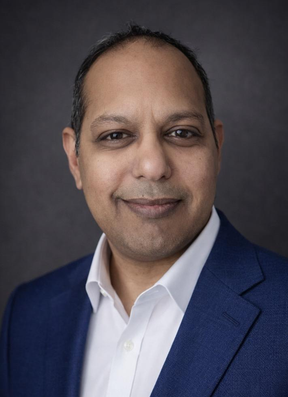 Dr Mark Ragoo